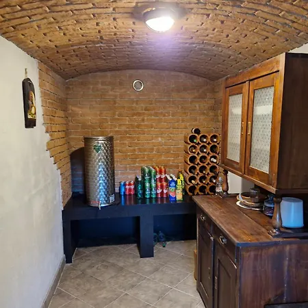 Yellow House Javornik Store